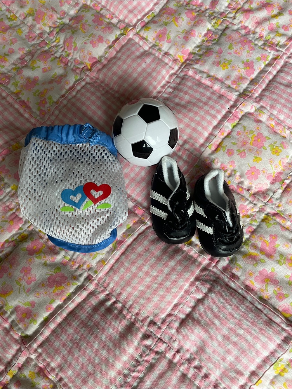 American Girl Doll Soccer Shoes with Heart Mesh Bag and soccer ball ⚽️